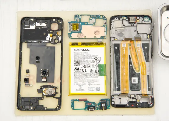 How to disassemble Oppo Reno8 T