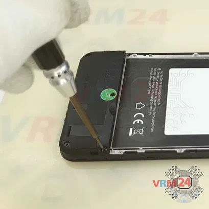 How to disassemble LEAGOO M13, Step 6/3