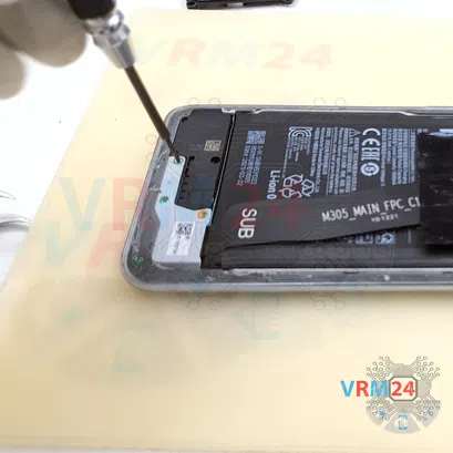Cómo desmontar Xiaomi Redmi Note 10, Paso 5/4