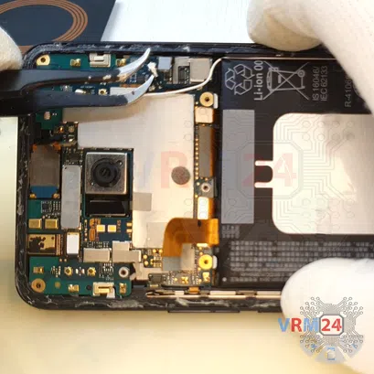 How to disassemble HTC U11 Plus, Step 15/3