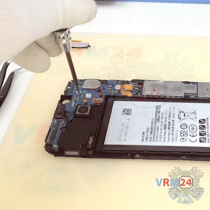 How to disassemble Samsung Galaxy A8 (2016) SM-A810S, Step 8/4