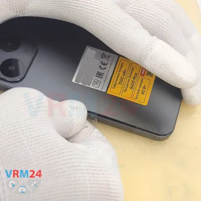 How to disassemble Realme 15T, Step 3/4