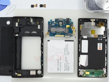 How to disassemble Philips Xenium W3500