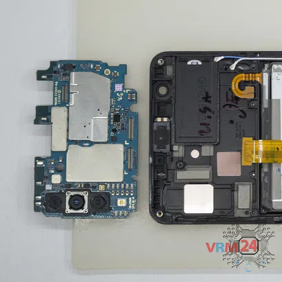 Cómo desmontar Samsung Galaxy A7 (2018) SM-A750, Paso 12/2