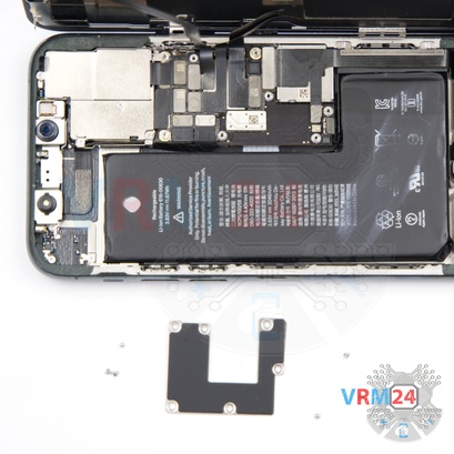 How to disassemble Apple iPhone 11 Pro, Step 6/2