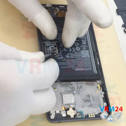 How to disassemble Realme 13+, Step 16/3