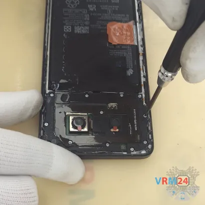 Как разобрать Huawei Nova 12i, Шаг 4/4