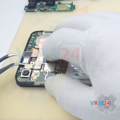 How to disassemble vivo Y1s, Step 12/3