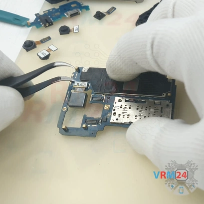 Cómo desmontar Samsung Galaxy A13 SM-A135, Paso 18/3