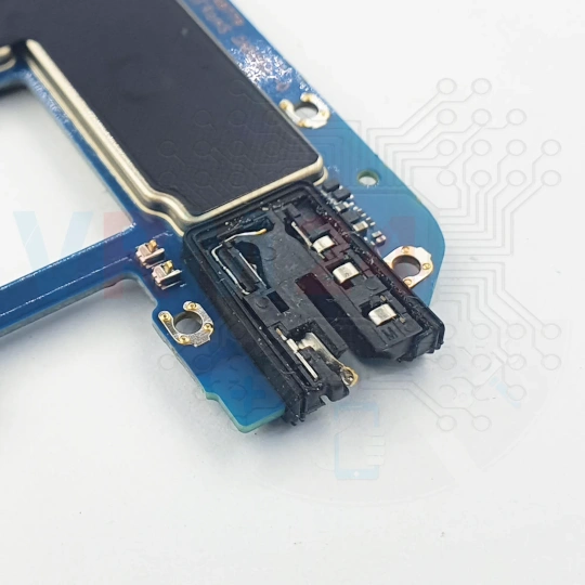 Headphone Port