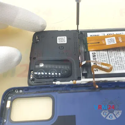 Como desmontar Samsung Galaxy A03s SM-037 por si mesmo, Passo 4/3