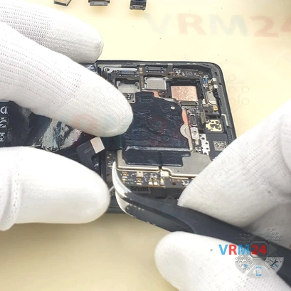 How to disassemble Xiaomi POCO F3, Step 13/3