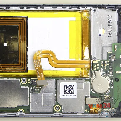 How to disassemble Huawei P8 Lite, Step 5/3