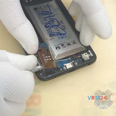 How to disassemble LG V40 ThinQ V405, Step 14/4