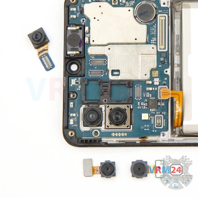 How to disassemble Samsung Galaxy M32 SM-M325, Step 10/2