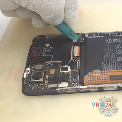How to disassemble Xiaomi POCO M4 Pro, Step 8/2
