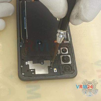 How to disassemble Samsung Galaxy S21 FE SM-G990, Step 4/3
