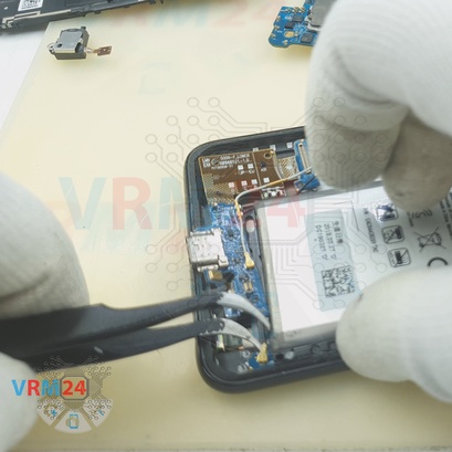 How to disassemble LG V50 ThinQ, Step 10/5