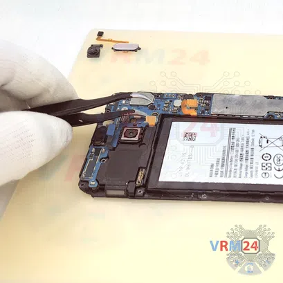 Cómo desmontar Samsung Galaxy A8 (2016) SM-A810S, Paso 10/3