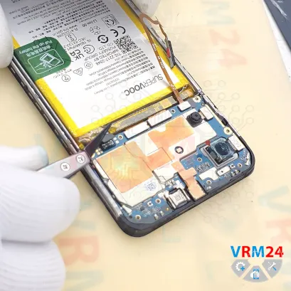 How to disassemble Realme C53, Step 7/2