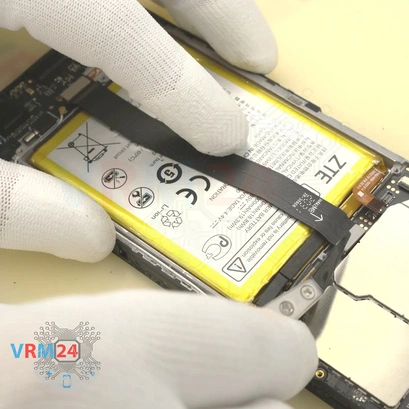 How to disassemble ZTE Blade V20 Smart, Step 10/4