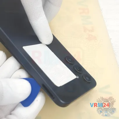 How to disassemble Samsung Galaxy A16 SM-A166, Step 3/4