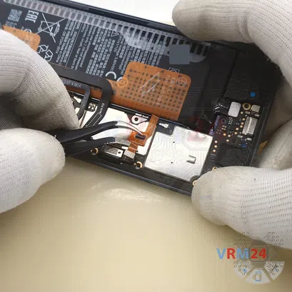 Cómo desmontar Xiaomi Mi Note 10 Pro, Paso 10/3