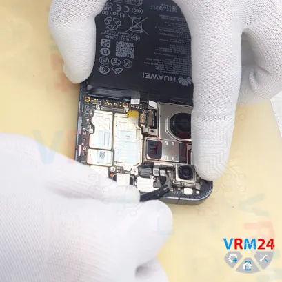 How to disassemble Huawei Pura 70, Step 17/3