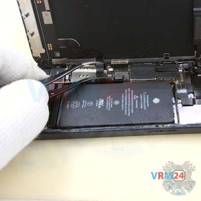 How to disassemble Apple iPhone 12 mini, Step 7/4