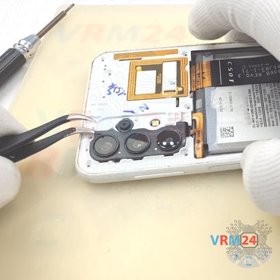 How to disassemble Samsung Galaxy A23 SM-A235, Step 5/3