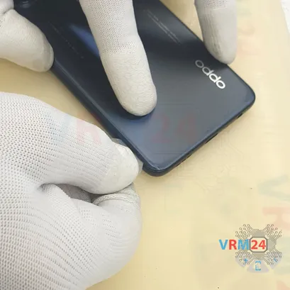 How to disassemble Oppo Reno8 T, Step 3/4