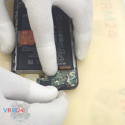 Как разобрать Huawei Nova 12i, Шаг 13/2
