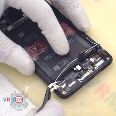 How to disassemble OnePlus 9RT 5G, Step 13/3