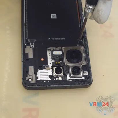Как разобрать Xiaomi 13 Pro, Шаг 4/3