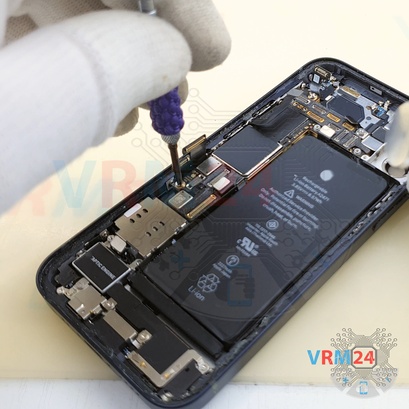 How to disassemble Apple iPhone 12 mini, Step 15/3