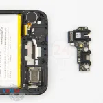 How to disassemble Realme C33, Step 12/2