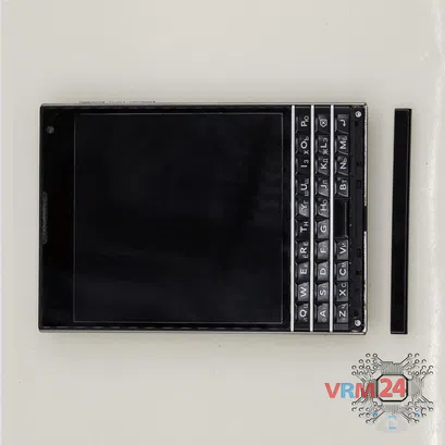 How to disassemble BlackBerry Passport (Q30), Step 1/2