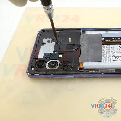 Cómo desmontar Samsung Galaxy A52 SM-A525, Paso 4/3