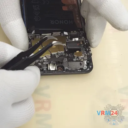 Cómo desmontar Honor 90, Paso 15/3