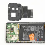 Как разобрать Huawei Nova 12i, Шаг 5/2