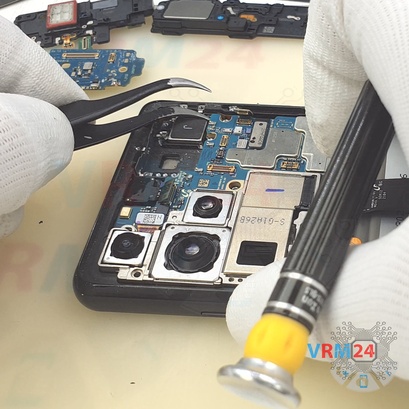 How to disassemble Samsung Galaxy S21 Ultra SM-G998, Step 15/3
