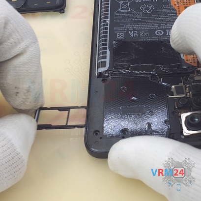 How to disassemble Xiaomi Redmi Note 11S, Step 2/4