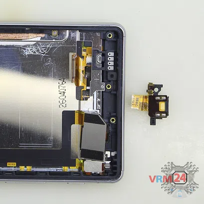 How to disassemble Sony Xperia X, Step 13/2