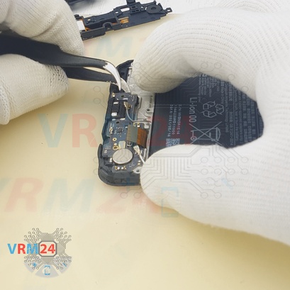 How to disassemble Xiaomi Redmi Note 10 5G, Step 12/3