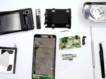 How to disassemble Lenovo P780