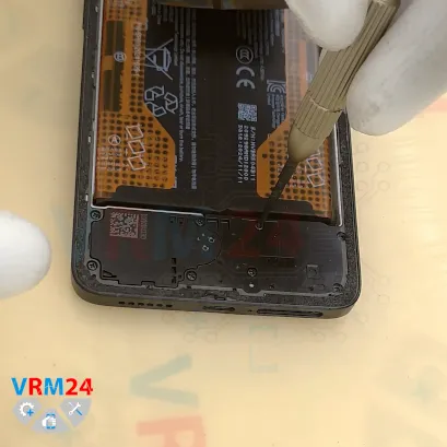How to disassemble Xiaomi Redmi Note 14, Step 5/3