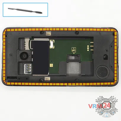 Как разобрать Nokia Lumia 530 RM 1017, Шаг 4/1