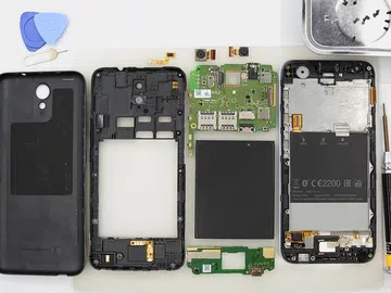 How to disassemble HTC Desire 620G