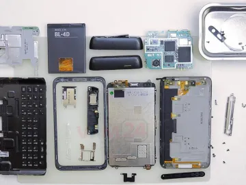 How to disassemble Nokia E7 RM-626