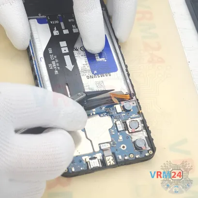 How to disassemble Samsung Galaxy A16 SM-A166, Step 9/2